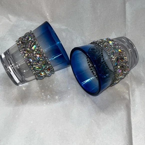 Hand Crafted Bling Embellished Plastic Shot Glasses Set of 2 - Picture 4 of 10